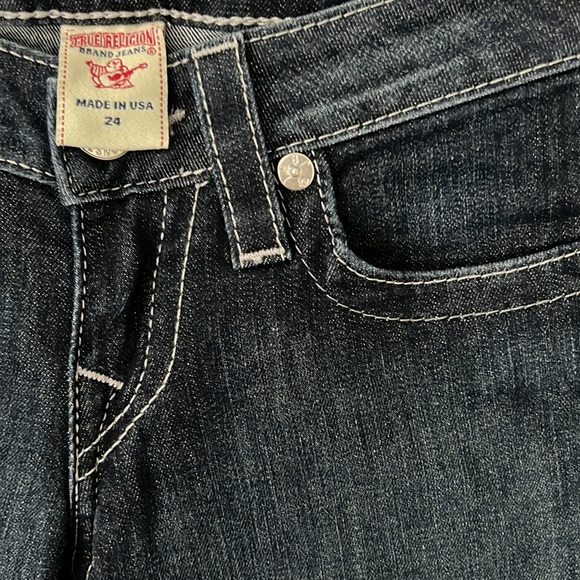 NWOT True Religion straight cut dark blue jeans. - Picture 3 of 8